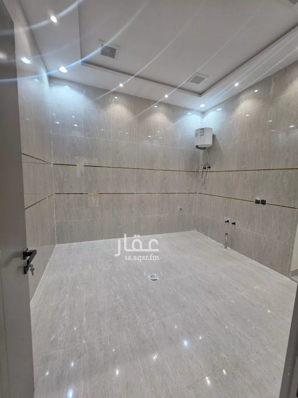 6 bedroom floor in Taibah 9