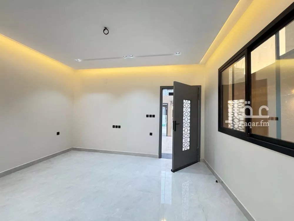 3 bedroom floor in Dahiat Namar 2