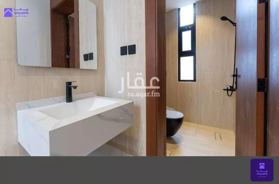 4 bedroom floor in Al Munsiyah 3