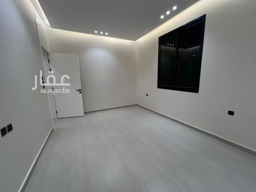 4 bedroom floor in Al Janadriyah 5