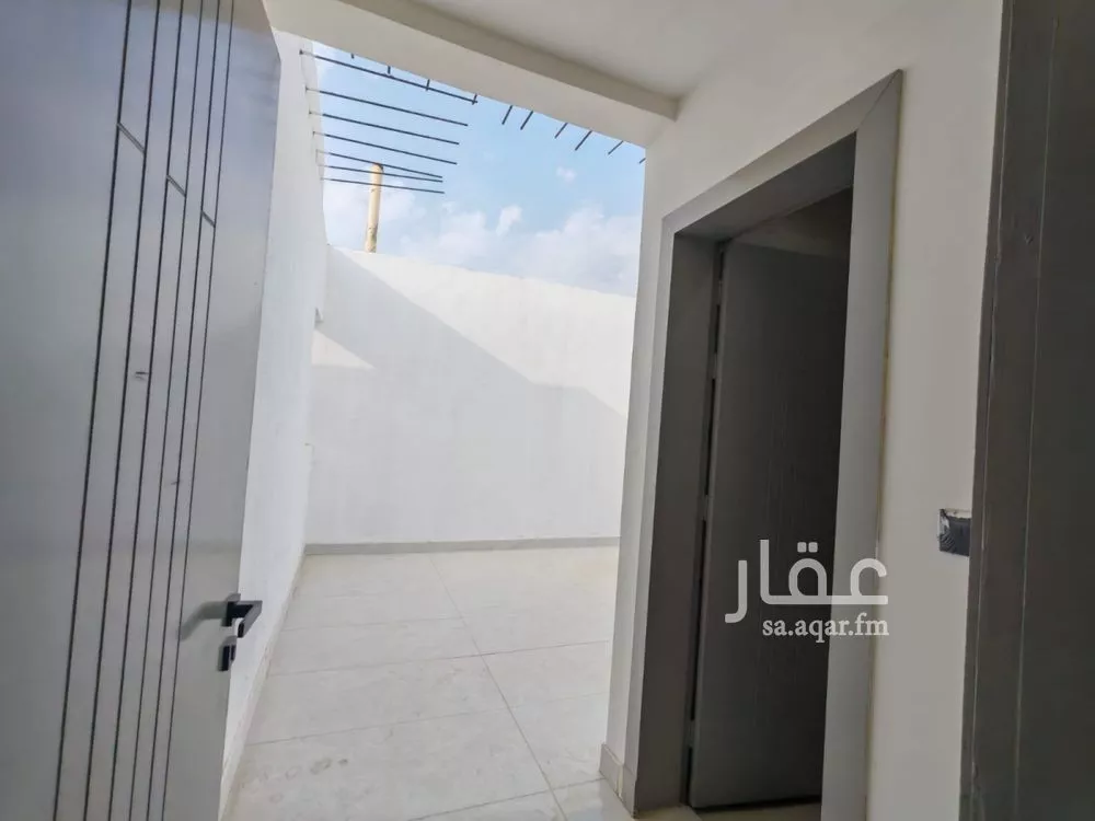 دور 5 غرف في بدر 8