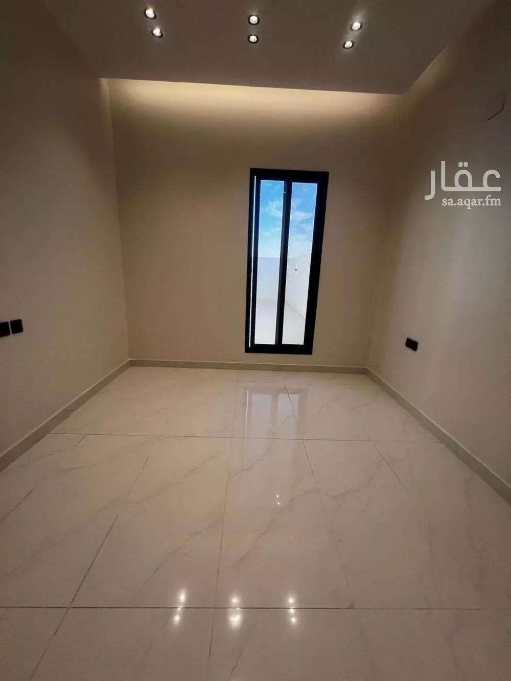 5 bedroom floor in Taibah 17