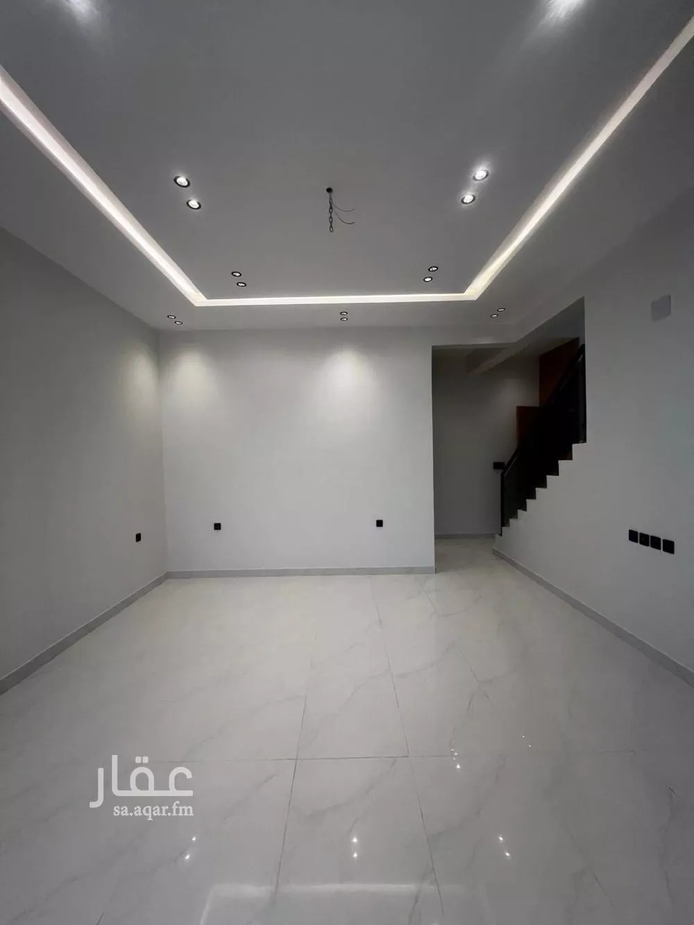 5 bedroom floor in Taibah 8