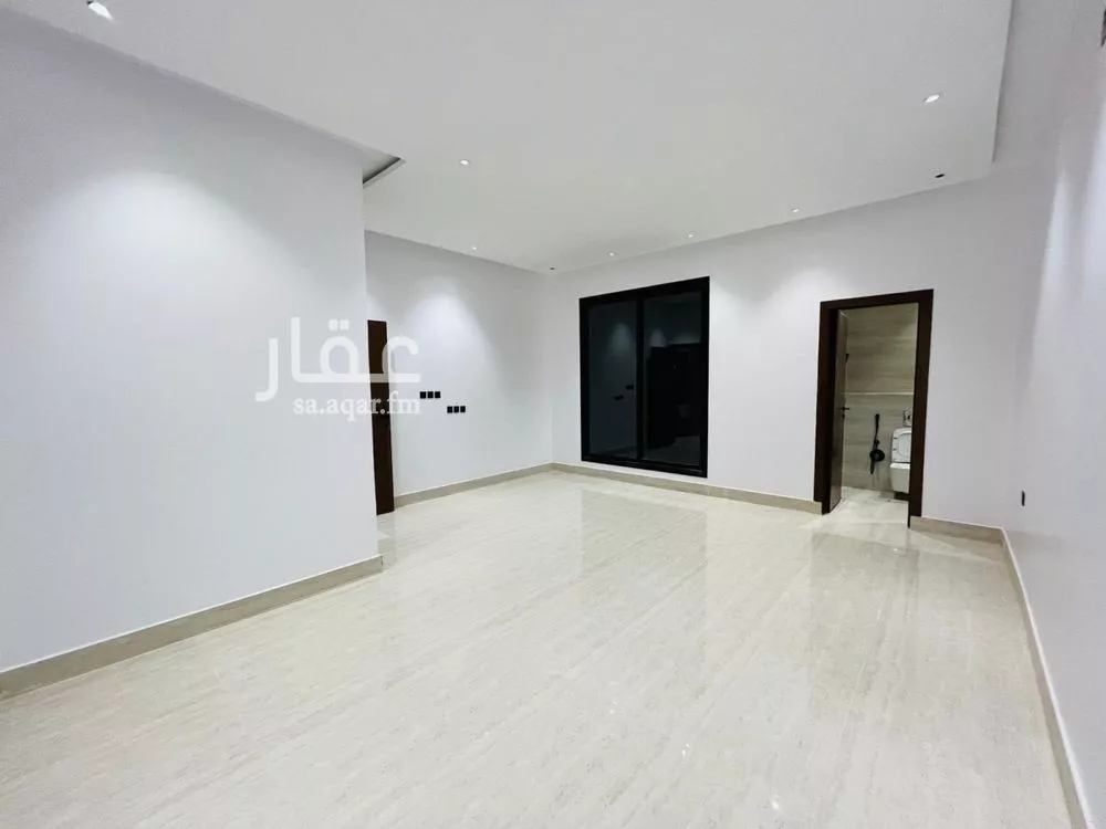 4 bedroom floor in Tuwaiq 11