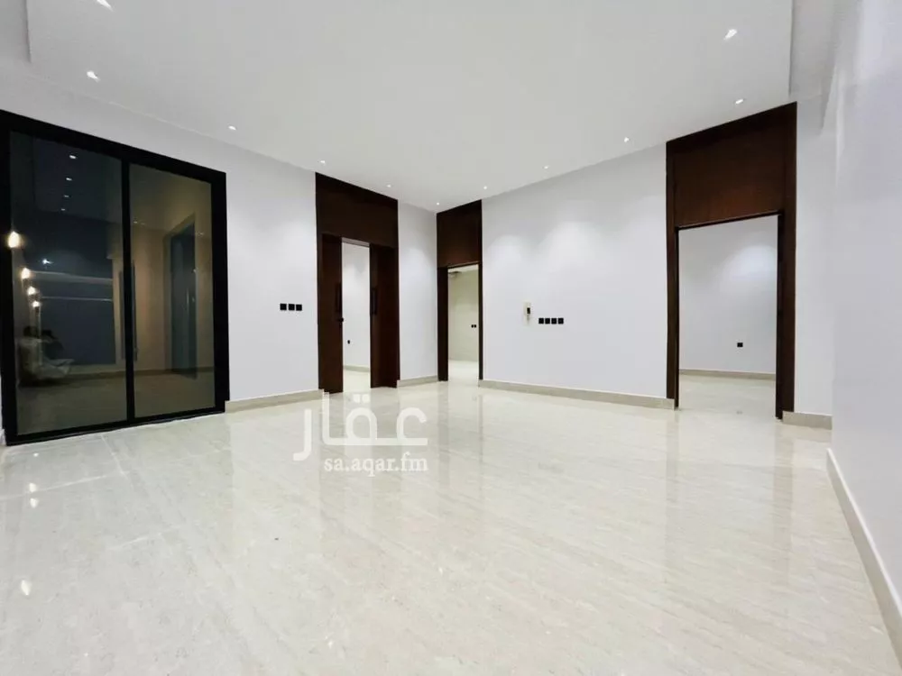 4 bedroom floor in Tuwaiq 12