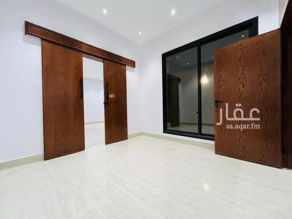 4 bedroom floor in Tuwaiq 14