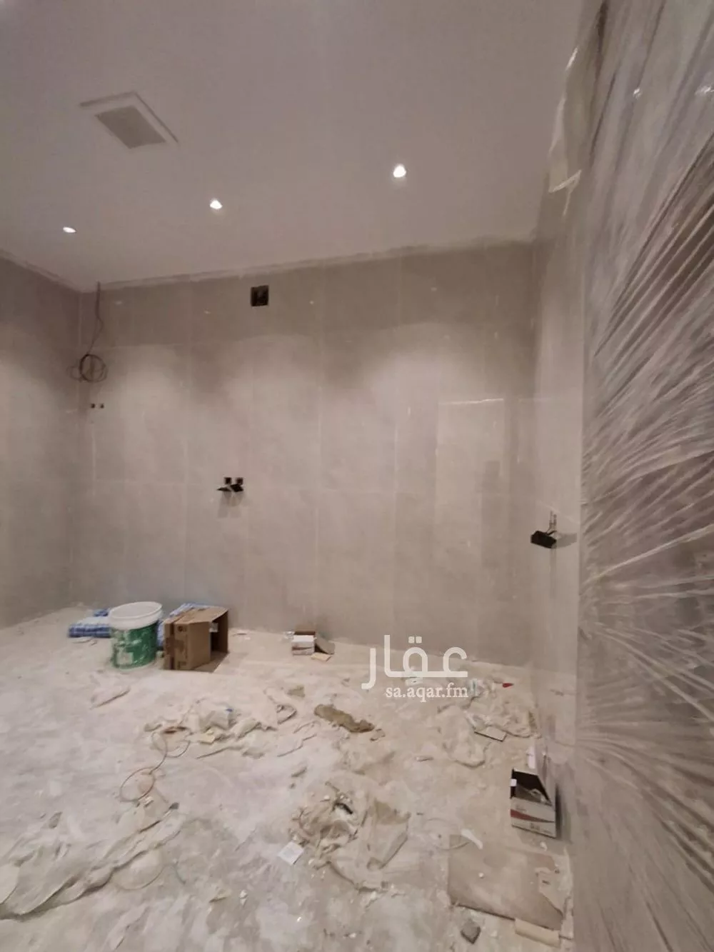 5 bedroom floor in Tuwaiq 2