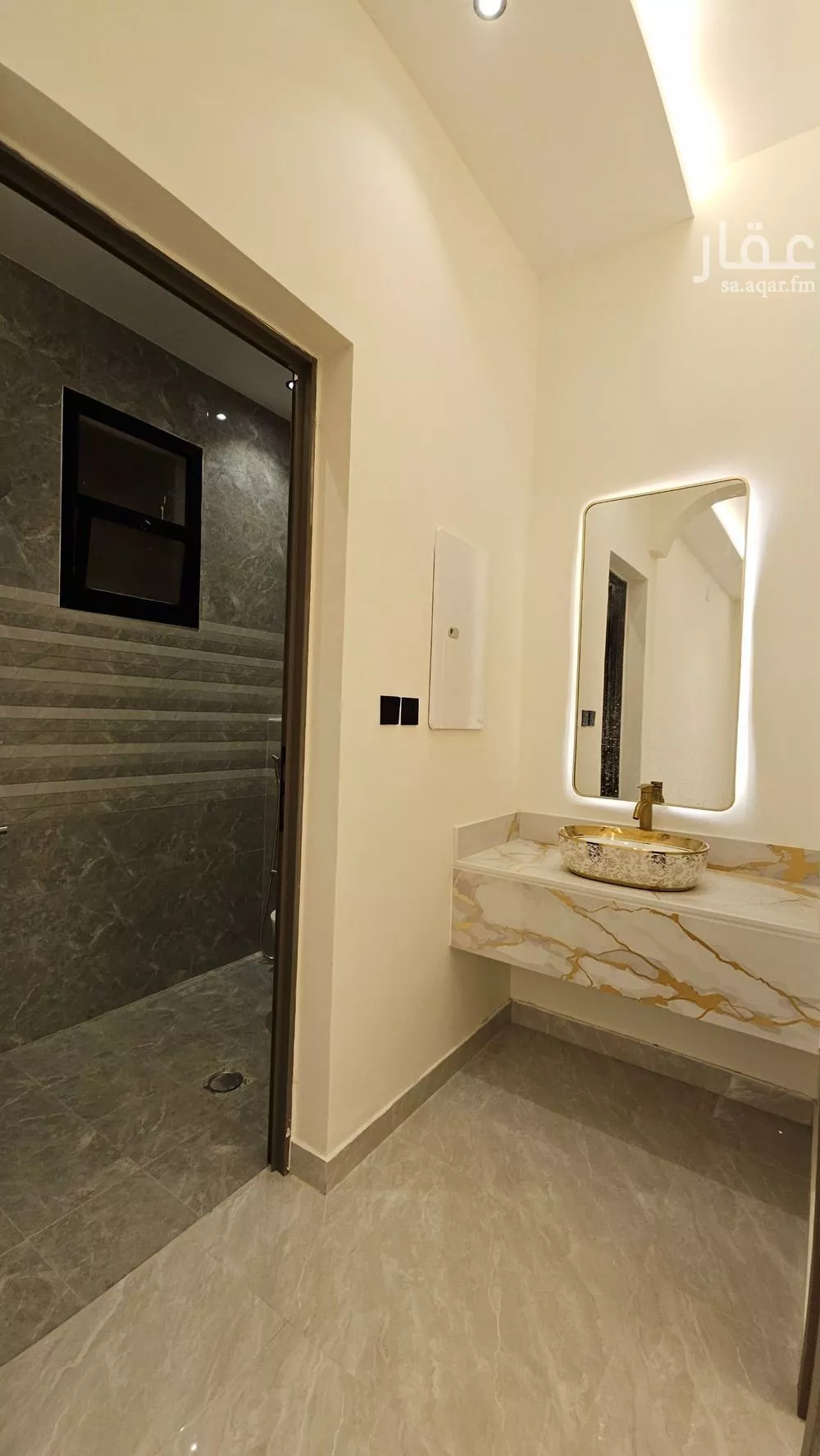 5 bedroom floor in Badr 13