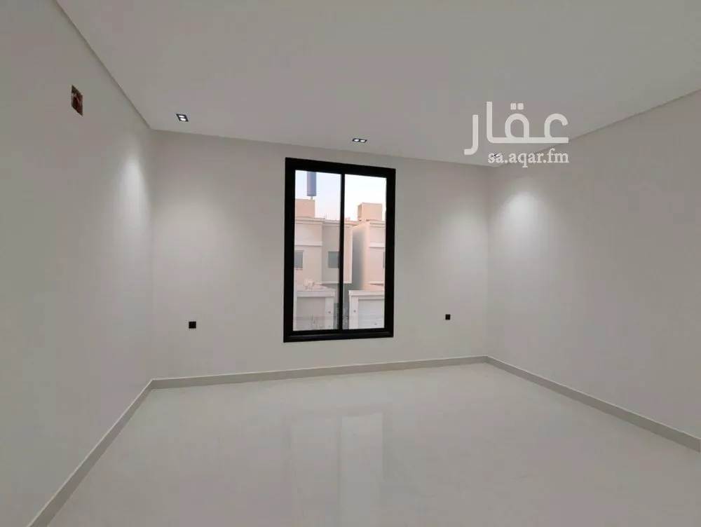 3 bedroom floor in Tuwaiq 5