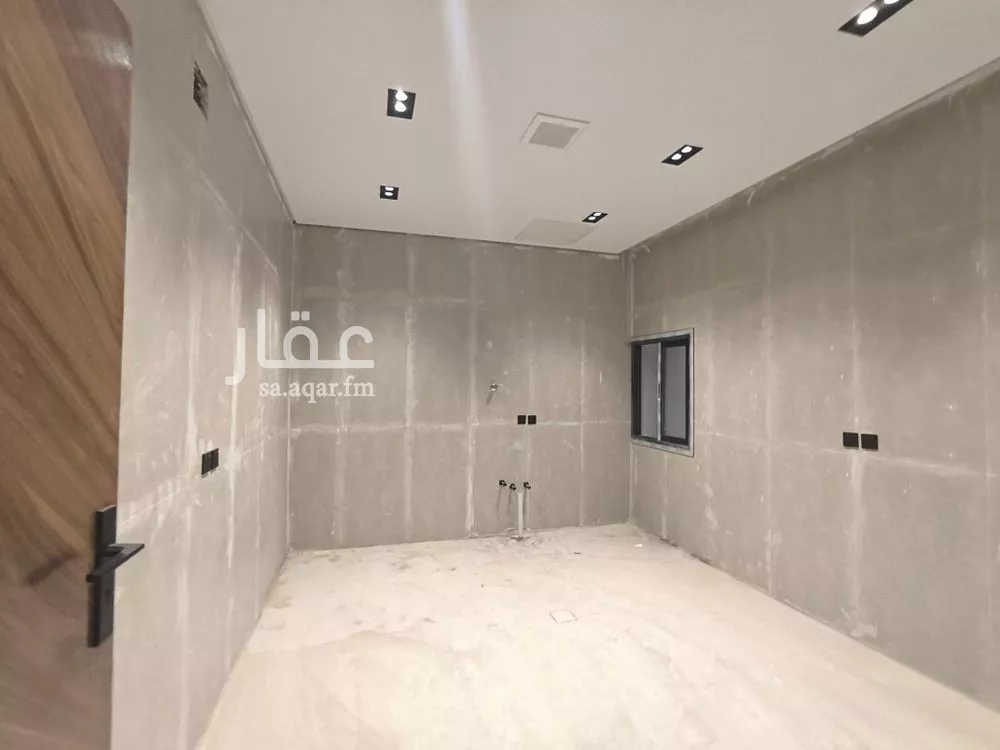 3 bedroom floor in Al Uraija Al Gharbiyah 11