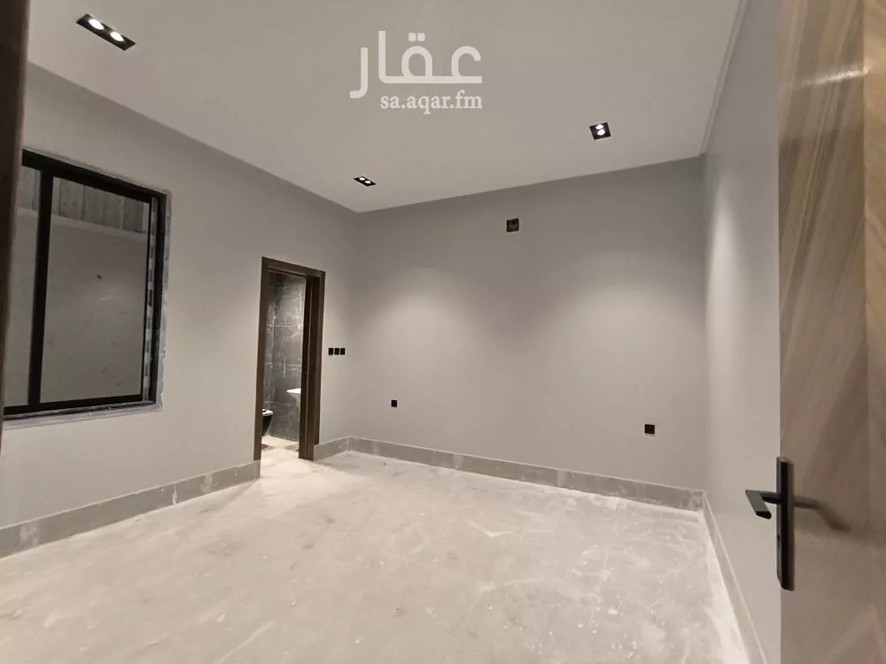 3 bedroom floor in Al Uraija Al Gharbiyah 5