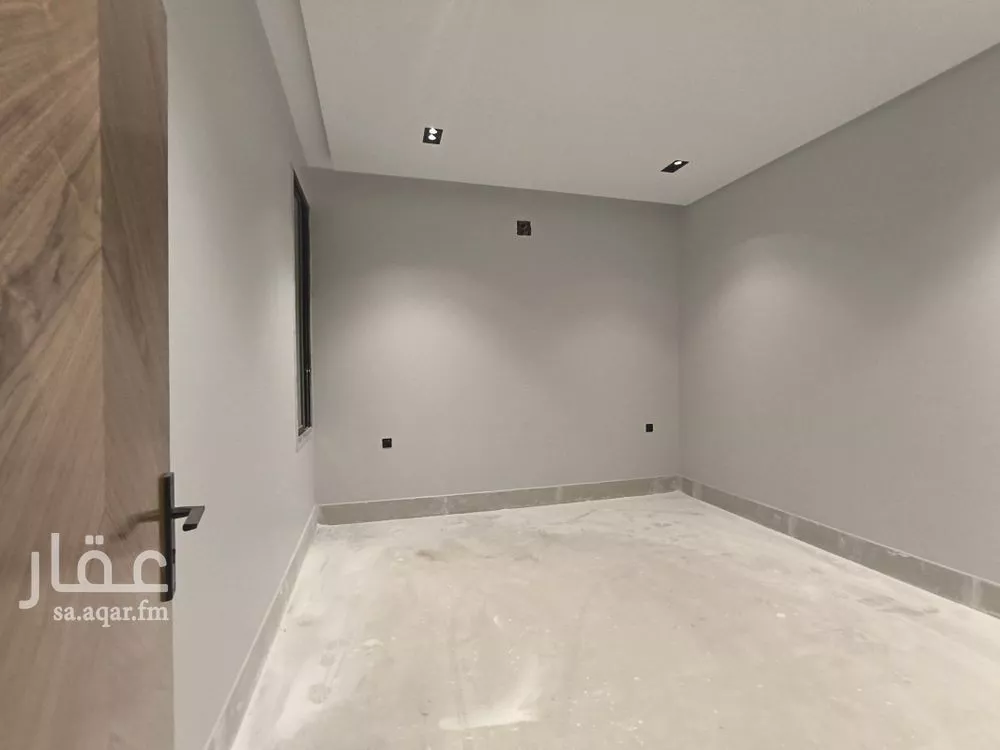 3 bedroom floor in Al Uraija Al Gharbiyah 9