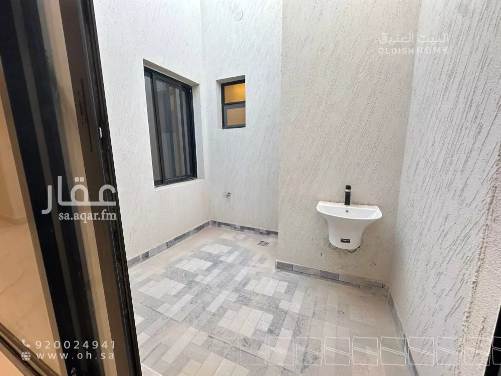 4 bedroom floor in Al Narjis 5