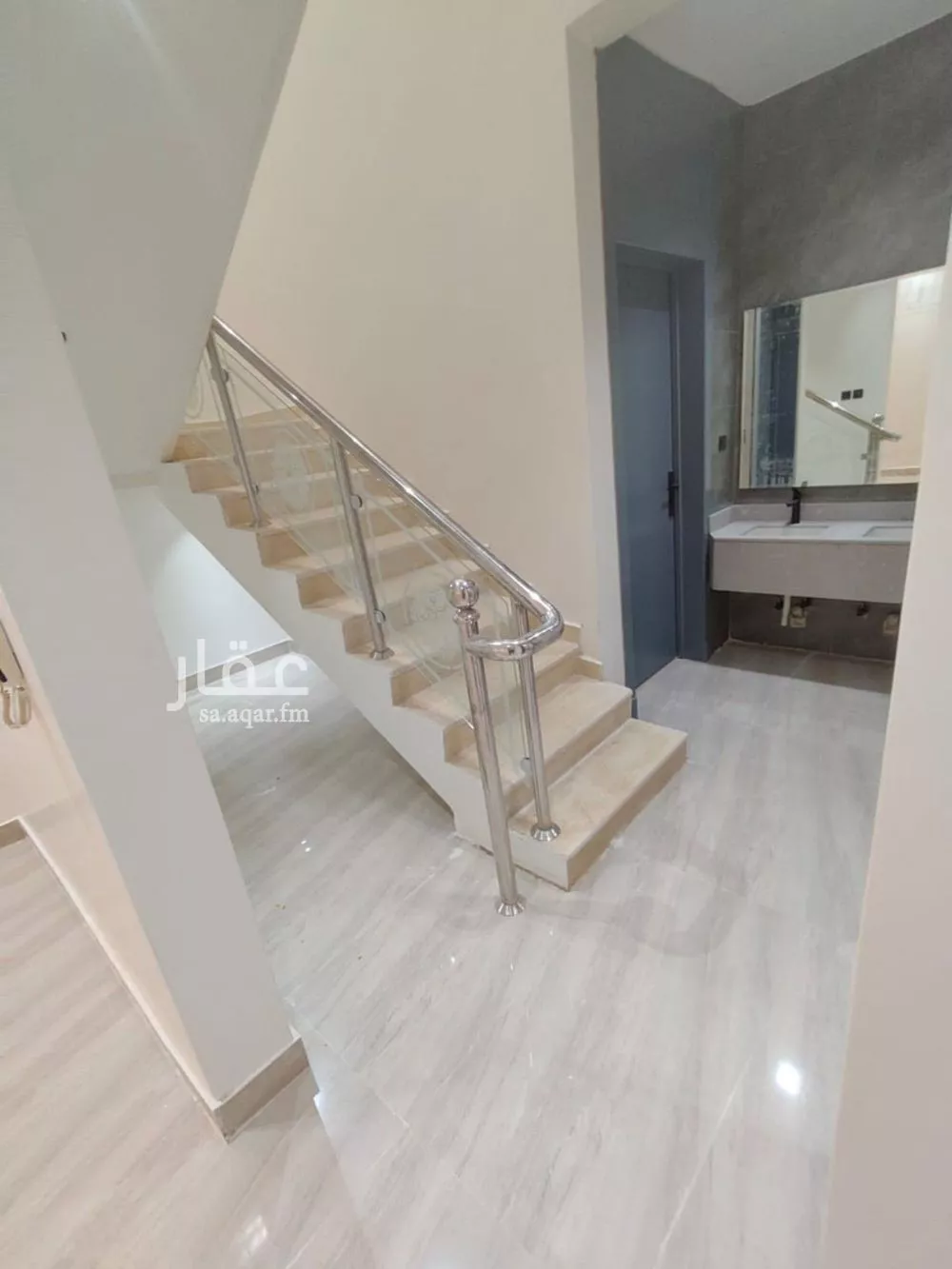 4 bedroom floor in Badr 11