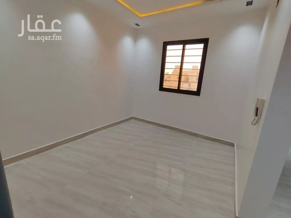 4 bedroom floor in Badr 5