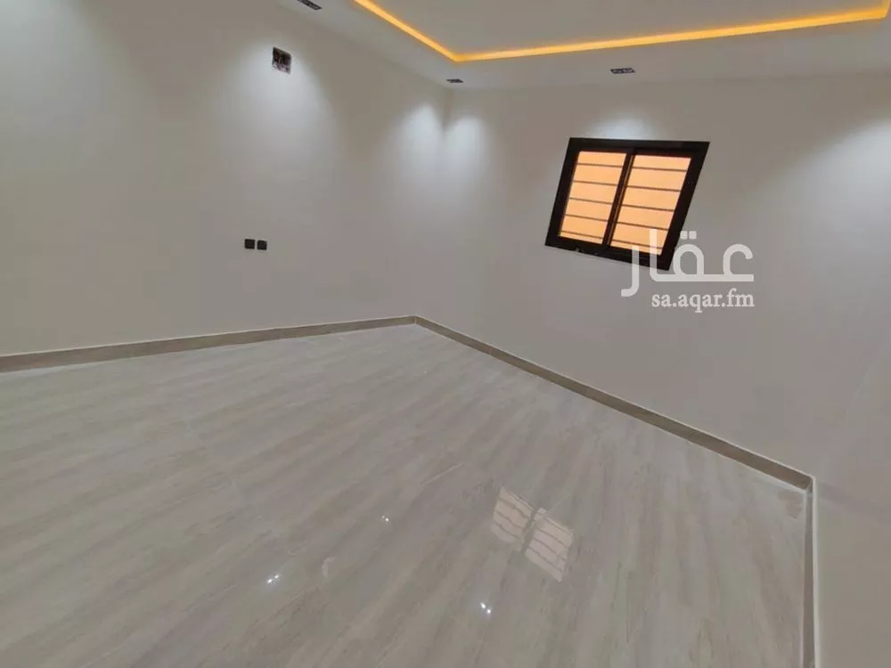 4 bedroom floor in Badr 6