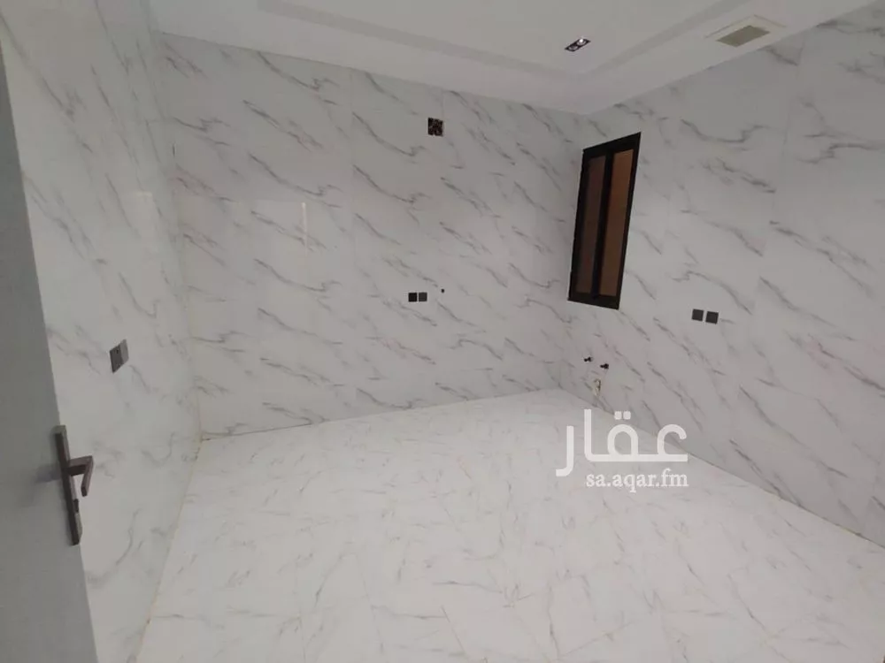 4 bedroom floor in Badr 10