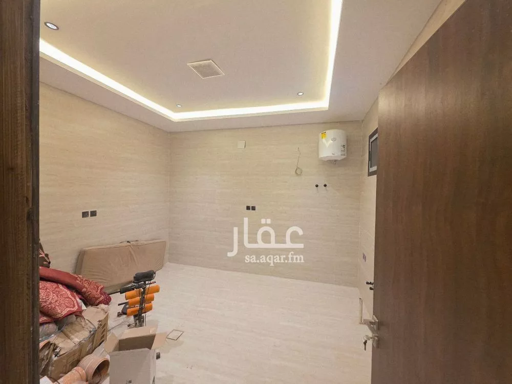 5 bedroom floor in Badr 4