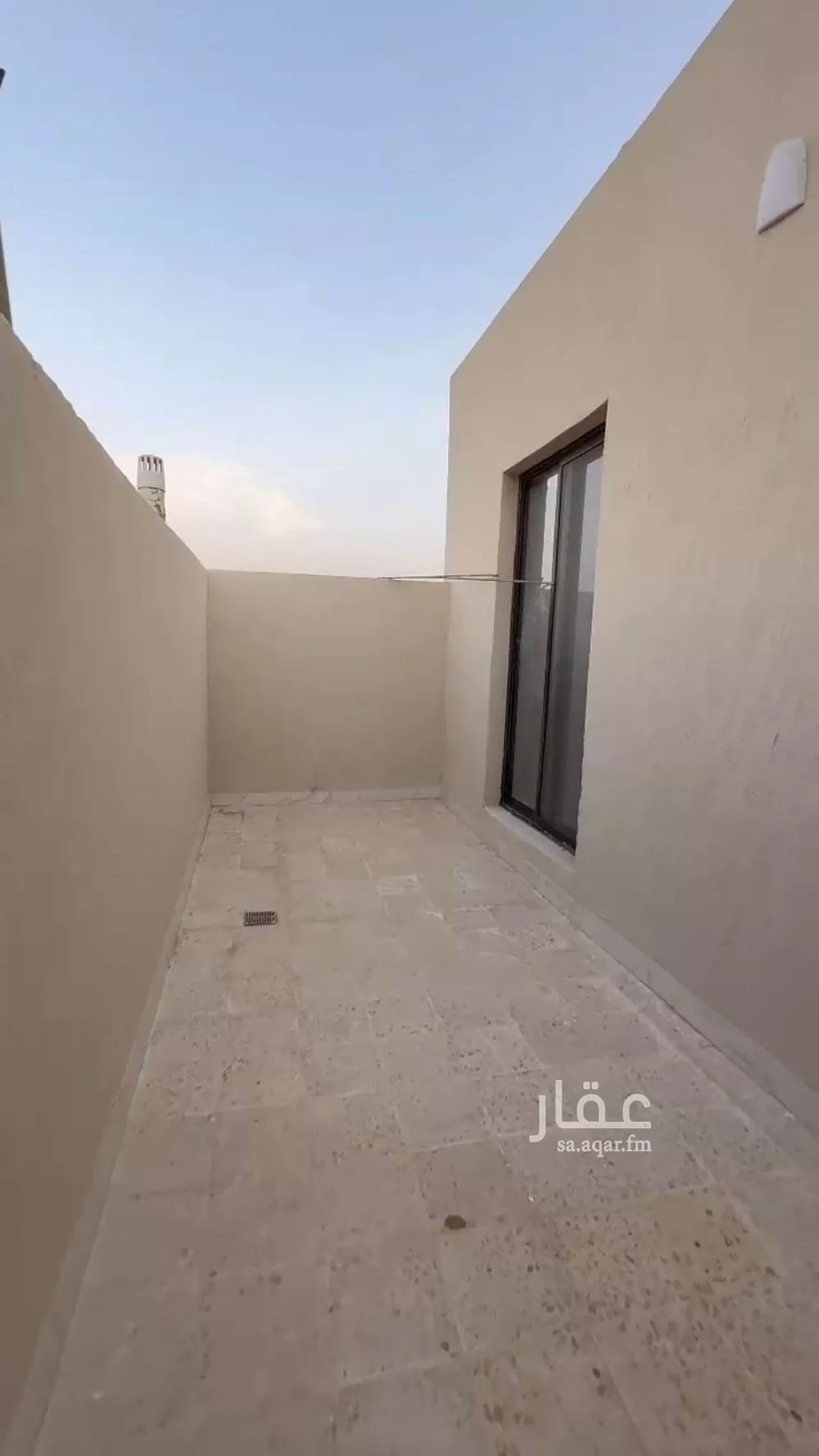 دور 5 غرف في طيبة 7