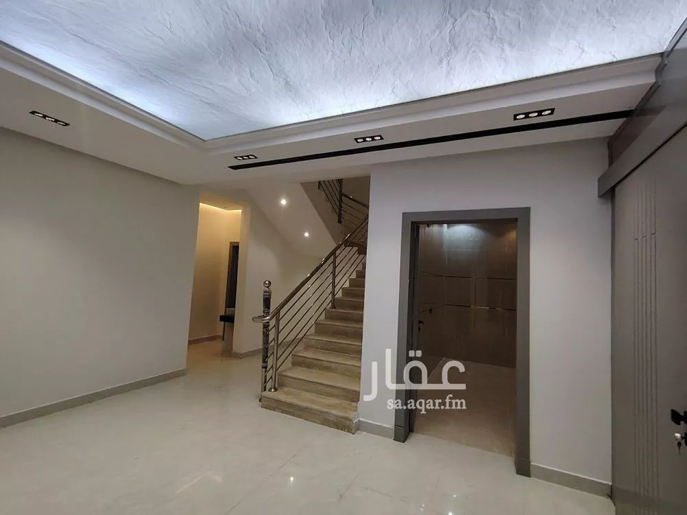 5 bedroom floor in Badr 3