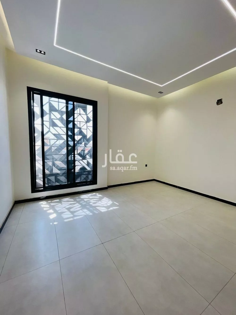 4 bedroom floor in Al Janadriyah 5