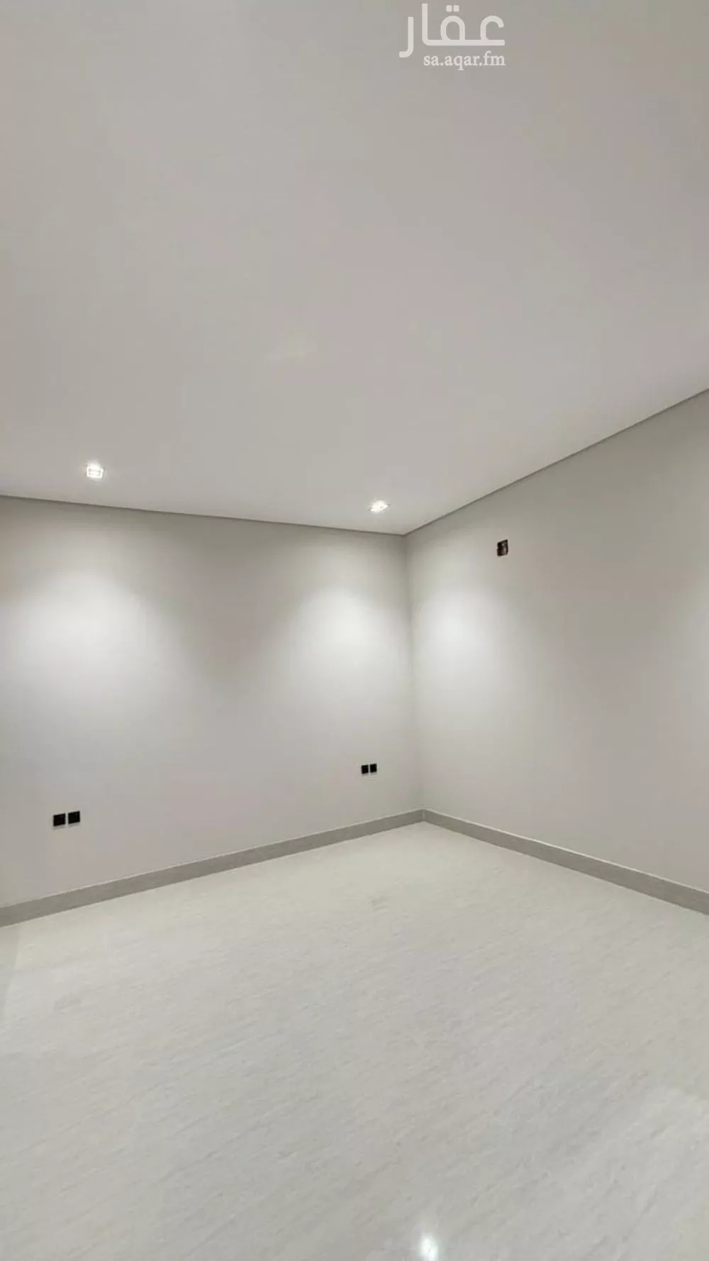 4 bedroom floor in Al Janadriyah 3