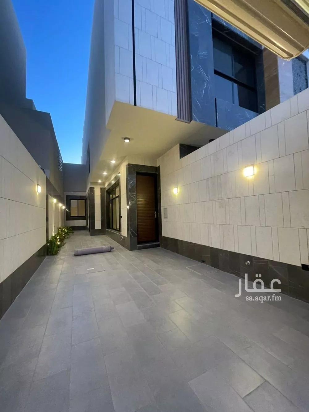 دور 4 غرف في النرجس 13