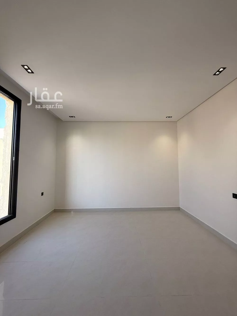 4 bedroom floor in Tuwaiq 2