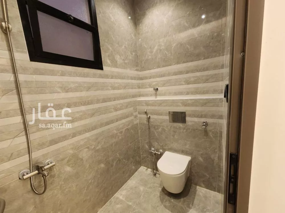 5 bedroom floor in Badr 7
