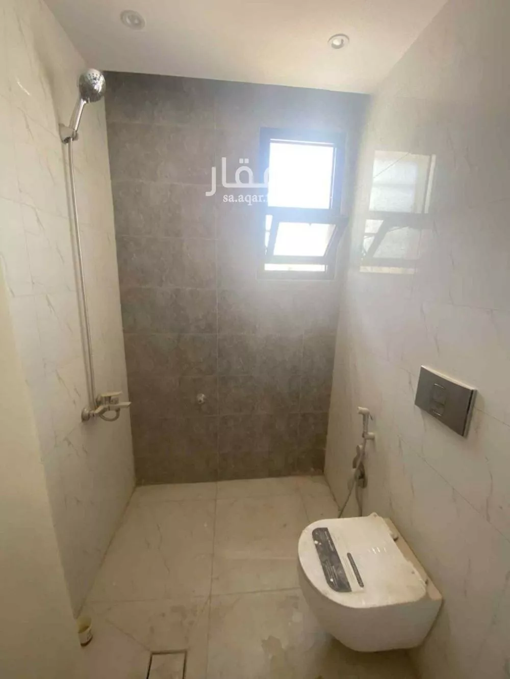 دور 5 غرف في عكاظ 12