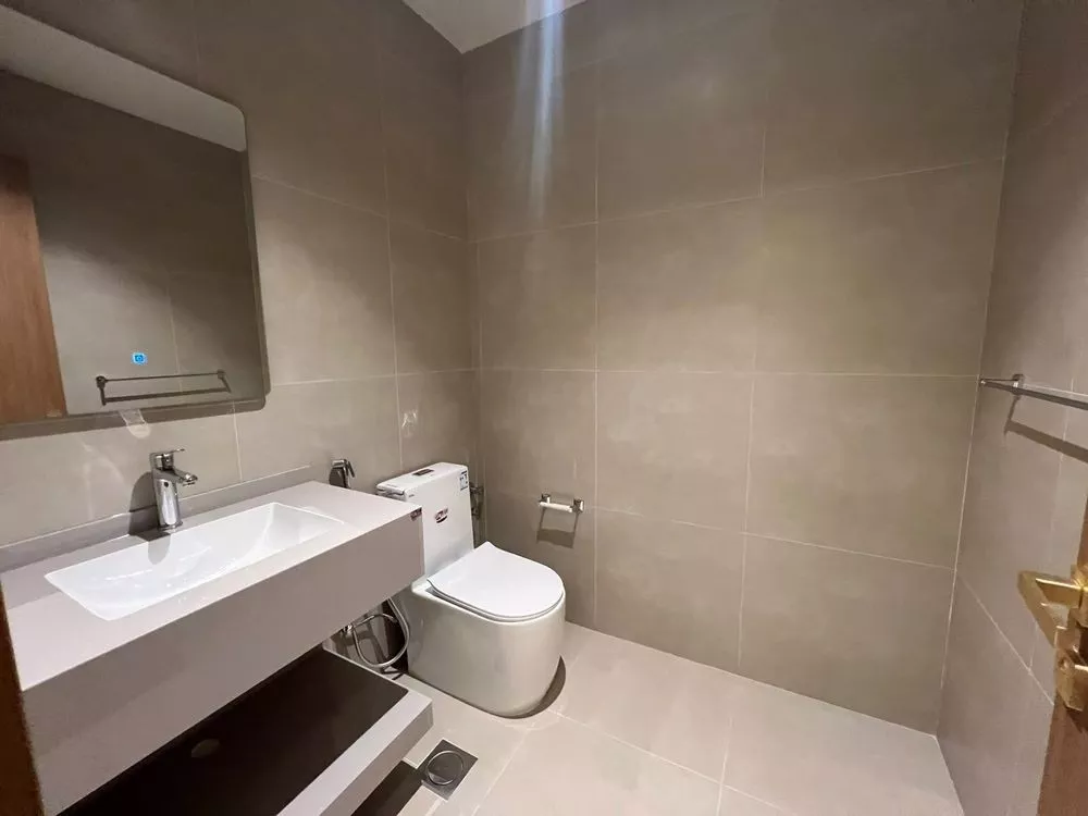 3 bedroom apartment in Al Rawabi, Eastern Province 2