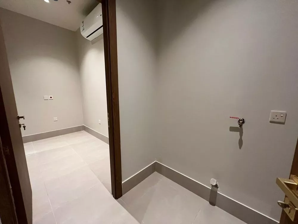 3 bedroom apartment in Al Rawabi, Eastern Province 5