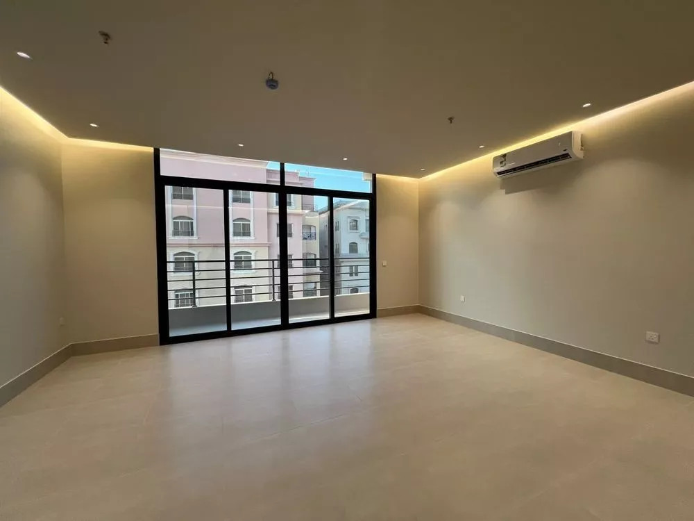 3 bedroom apartment in Al Rawabi, Eastern Province 4