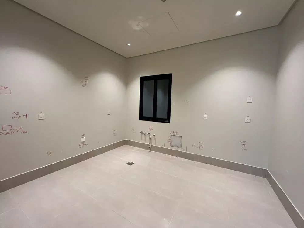 3 bedroom apartment in Al Rawabi, Eastern Province 7