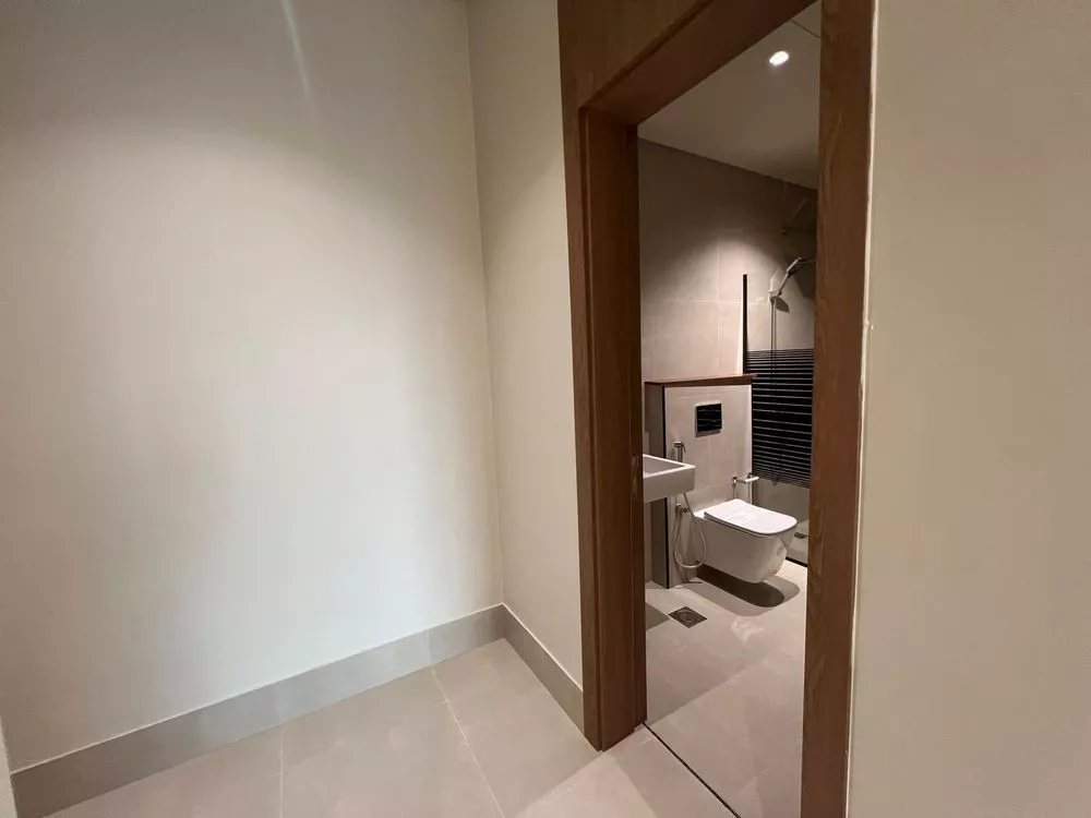 3 bedroom apartment in Al Rawabi, Eastern Province 11