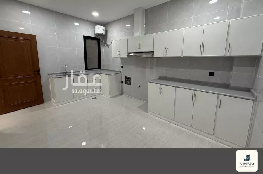 2 bedroom apartment in Madinat Al Umal, Eastern Province 2