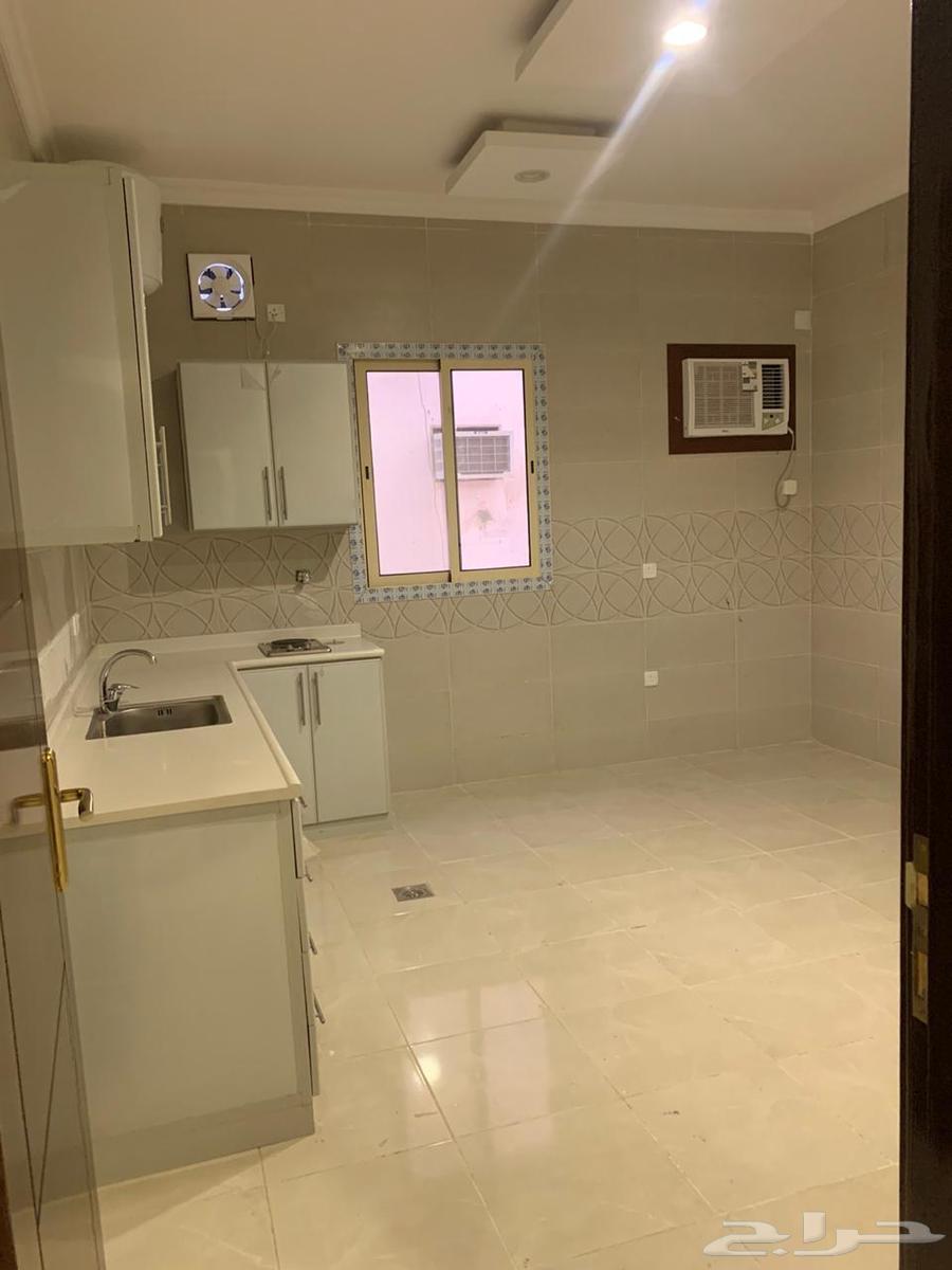 2 bedroom apartment in King Fahd, Madinah 5