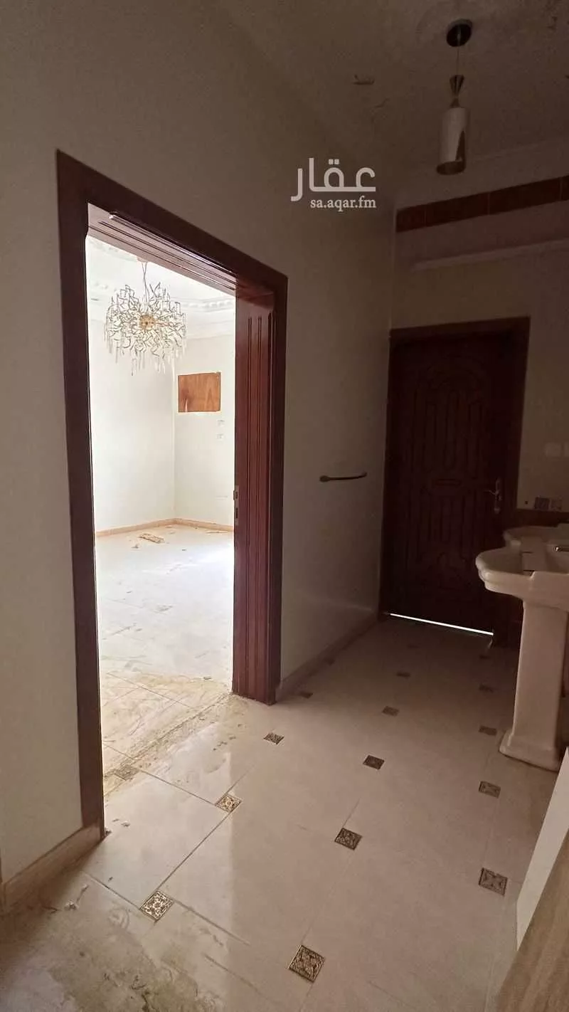 شقة في عودة