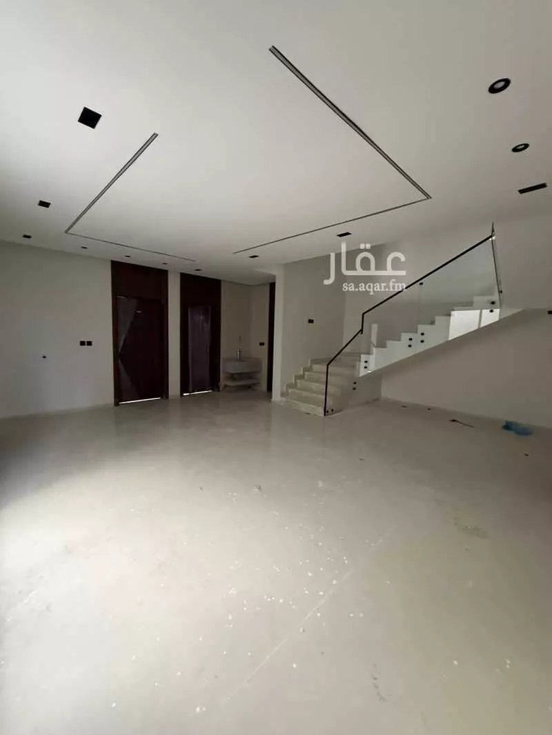 5 bedroom villa in Abu Maan, Eastern Province 4