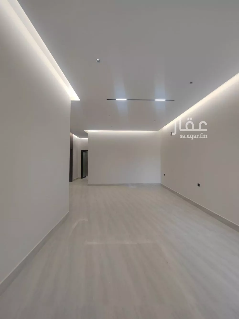 3 bedroom floor in Dirab 8