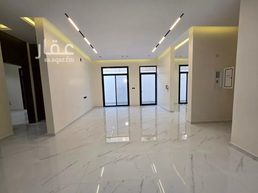 5 bedroom floor in Al Quds 9