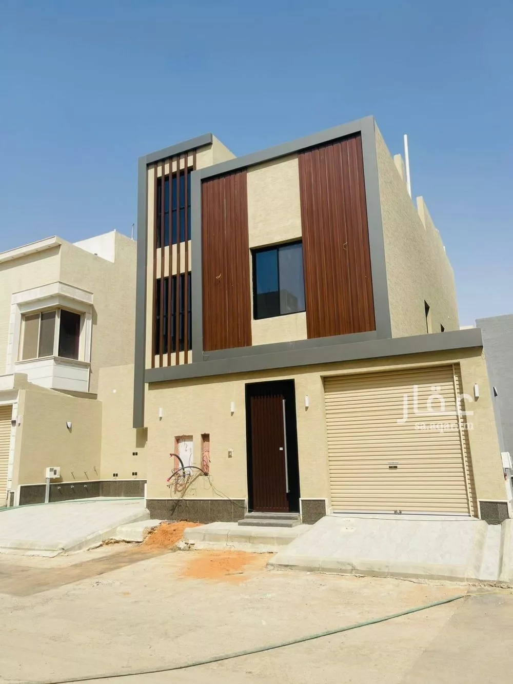 3 bedroom floor in Al Rimal 2
