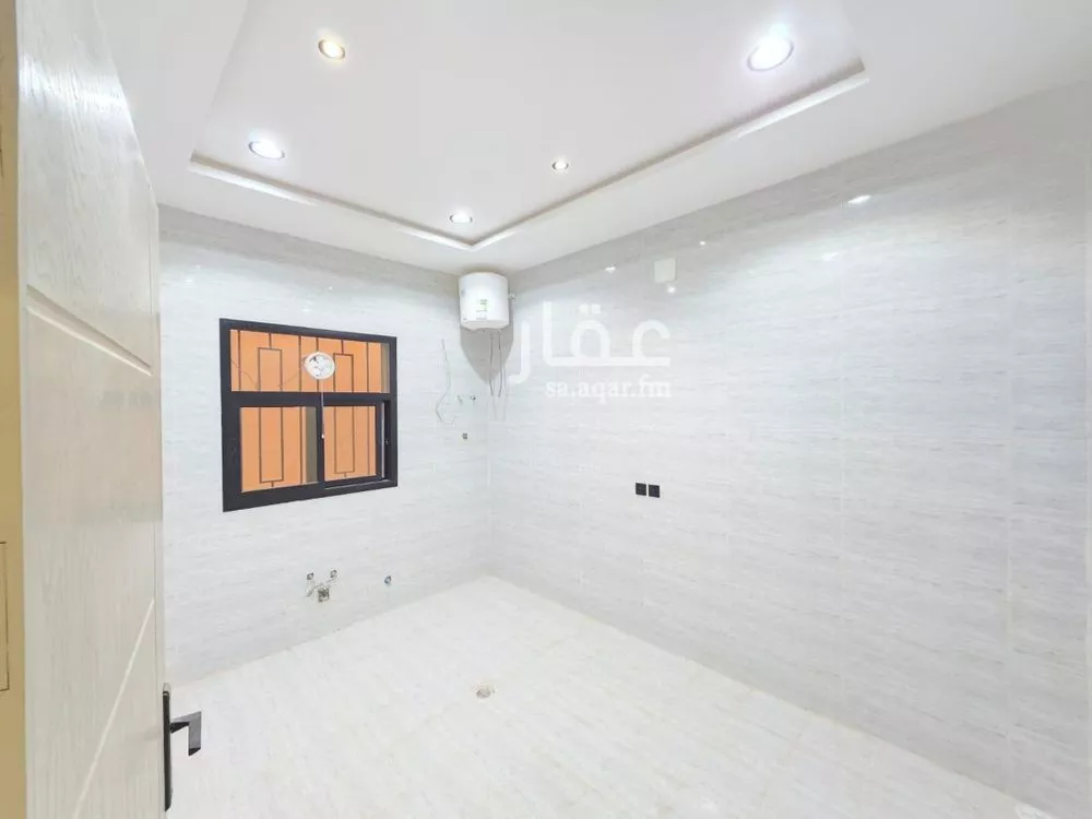 4 bedroom floor in Taibah 11