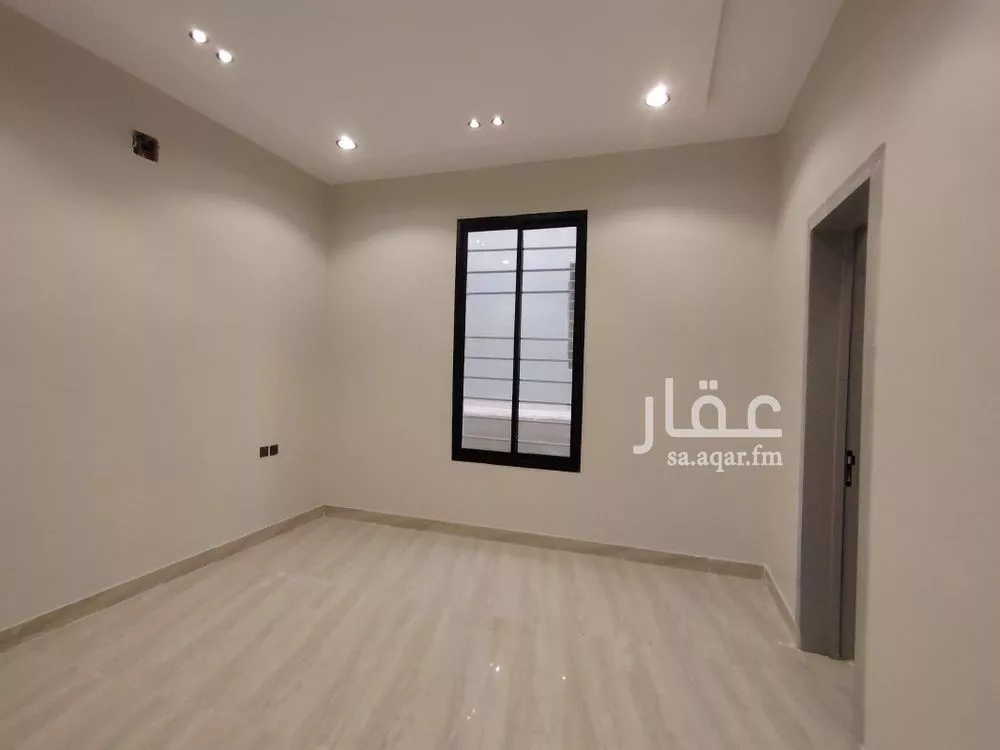 5 bedroom floor in Badr 11
