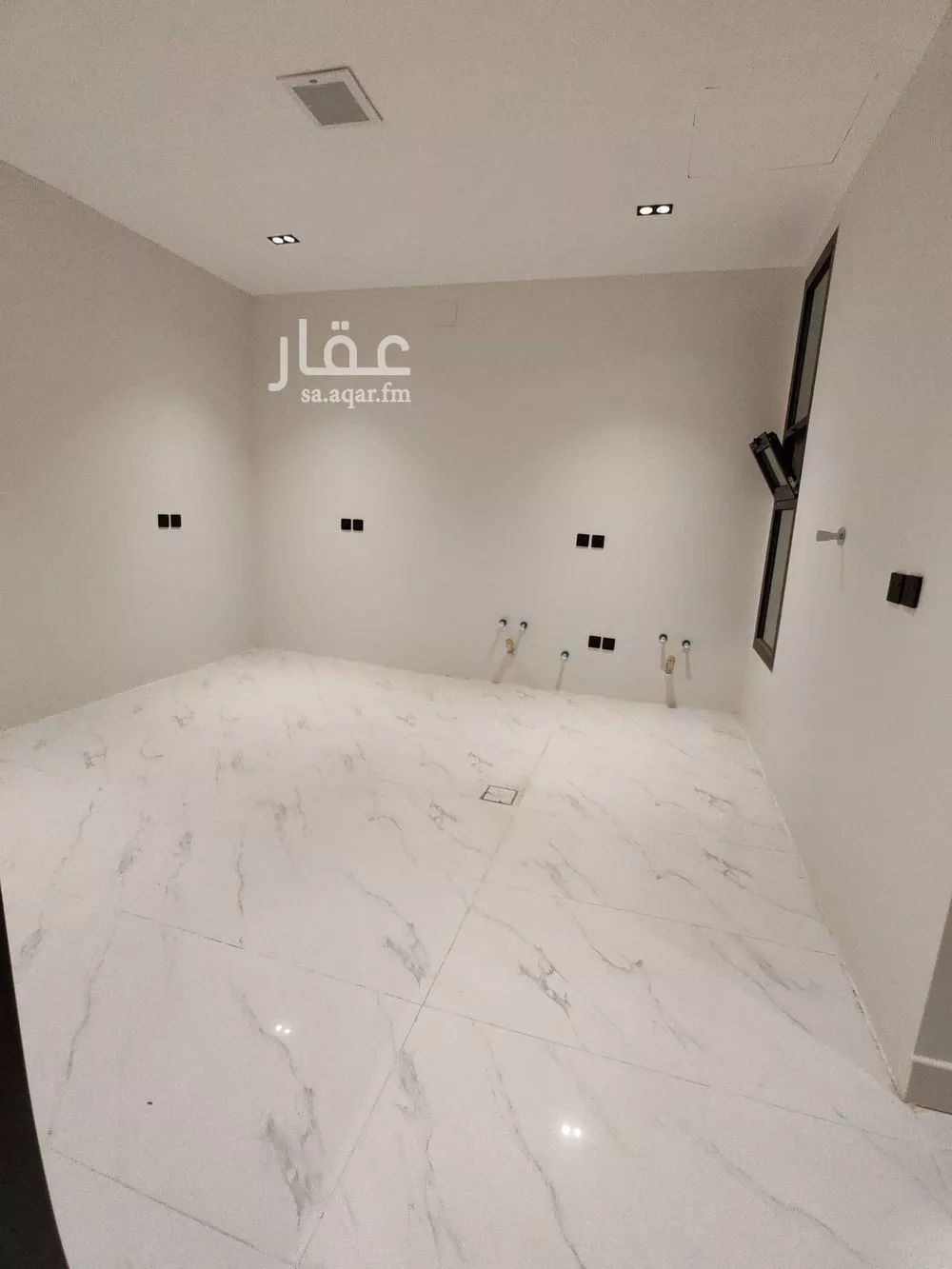 دور 4 غرف في المونسية 13
