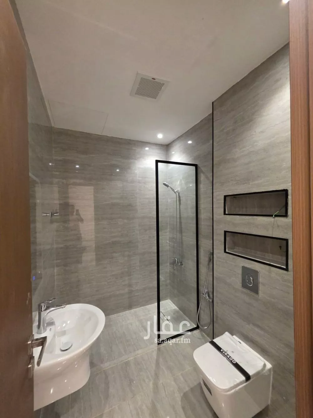 3 bedroom floor in Al Rimal 14