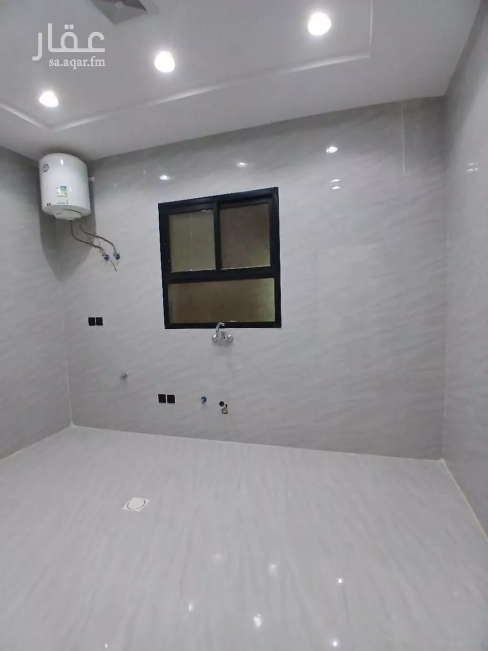 4 bedroom floor in Al Rimal 7