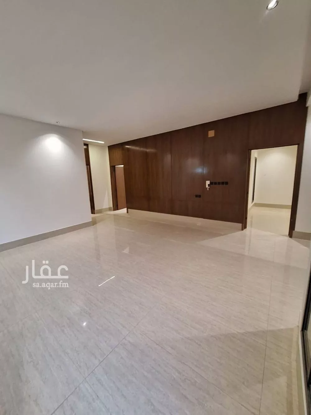 3 bedroom floor in Tuwaiq 8