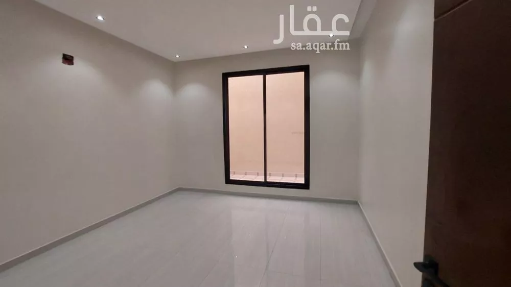 3 bedroom floor in Okaz 15