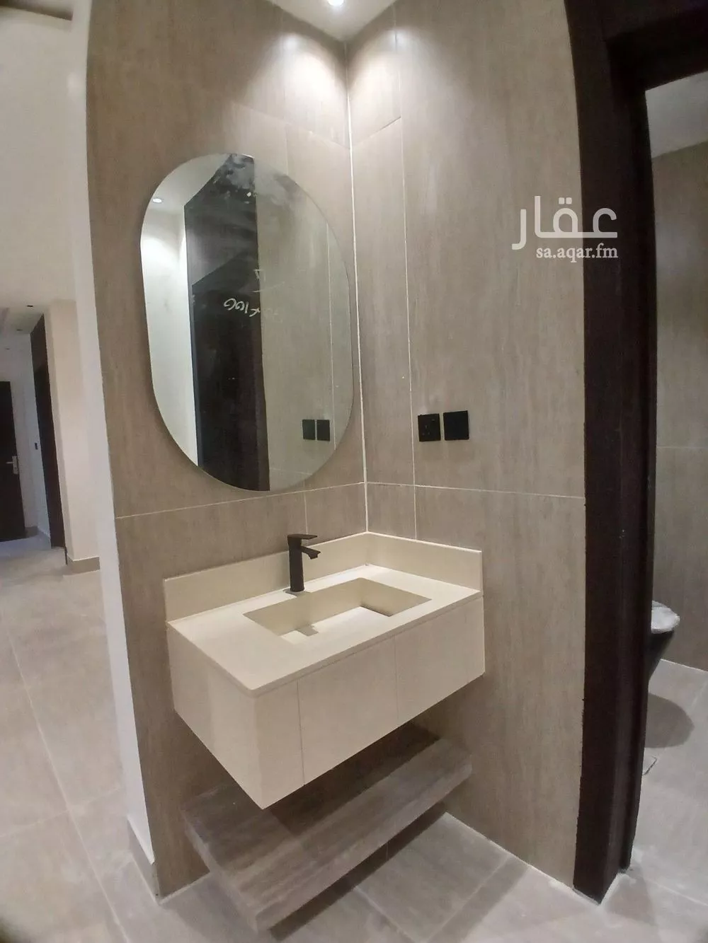 3 bedroom floor in Okaz 5